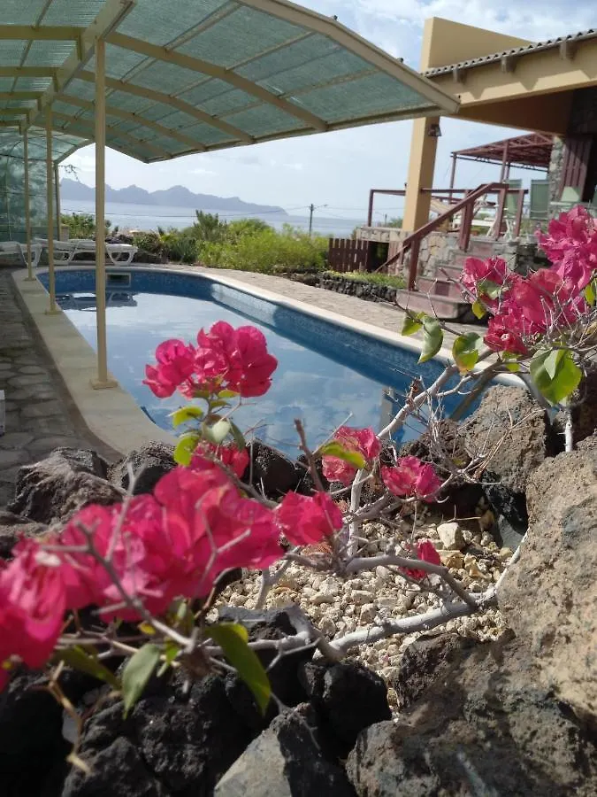 Chambre Independante Porto Novo Bed & Breakfast